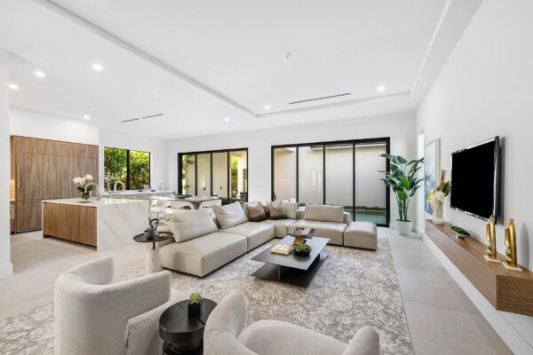 20260311190020243963000000