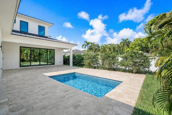 -4878983852067360944