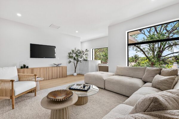 -8489102099611520100