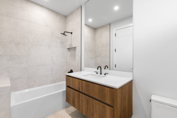 Guest Bath 2